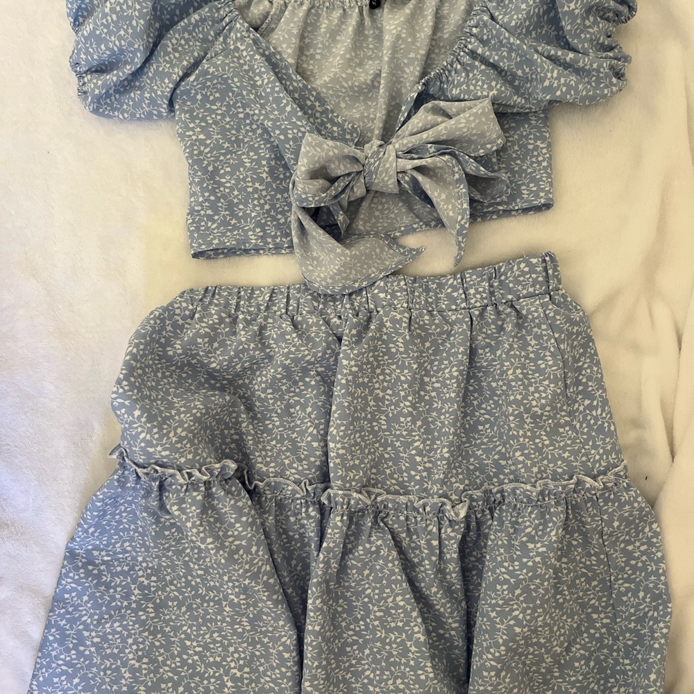 SHEIN Blue Floral Skirt Set